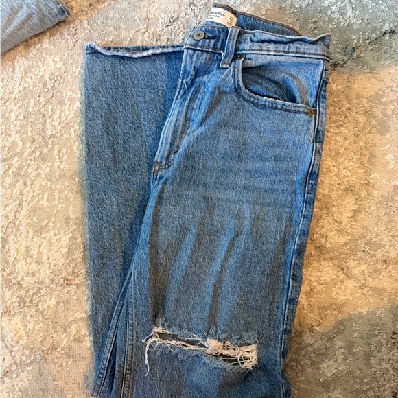 Abercrombie & Fitch Denim - Abercrombie 90s relaxed Jean high rise